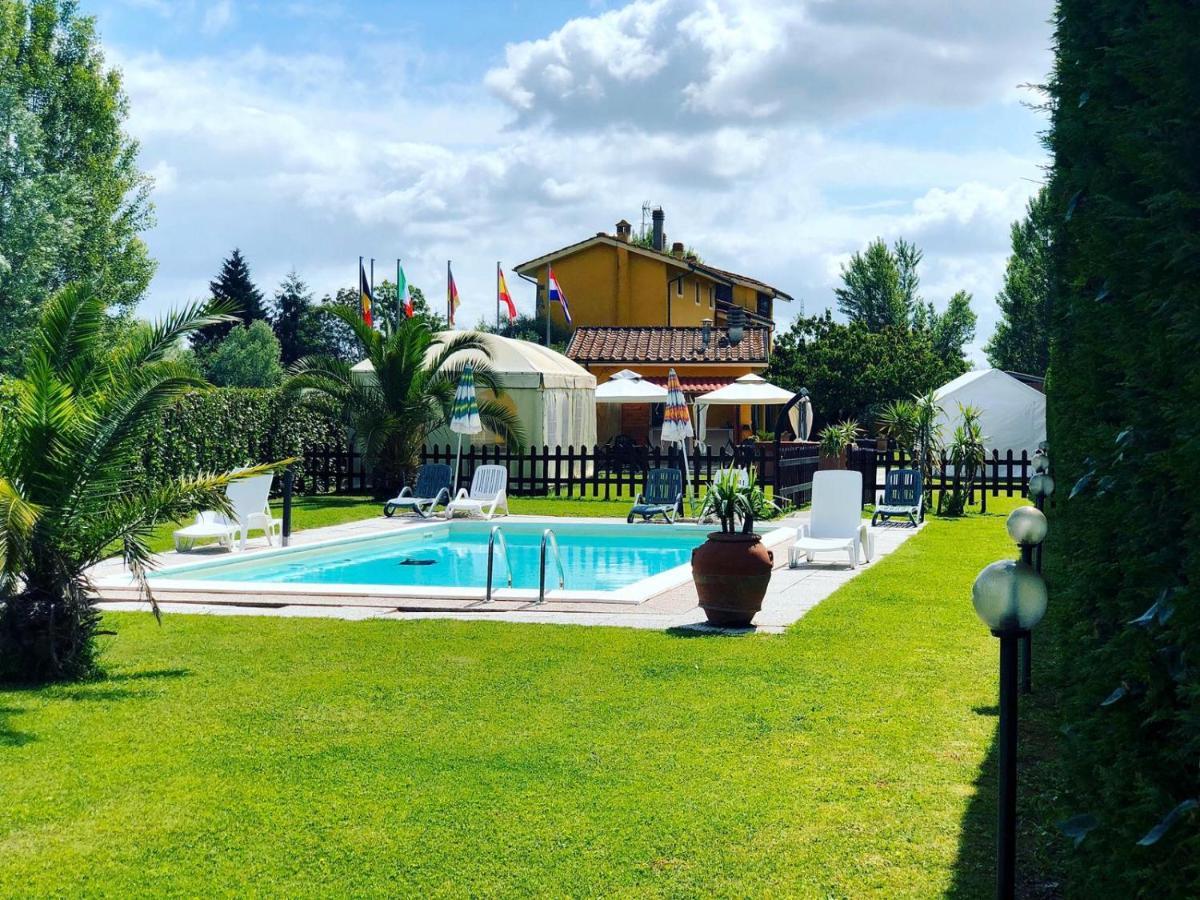 Agriturismo La Conte Lukka Zewnętrze zdjęcie